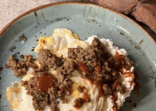 Fried egg with ground beef taco meat & cottage cheese